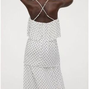 Divided by H&M white w/ black polka dots maxi dress
Size S